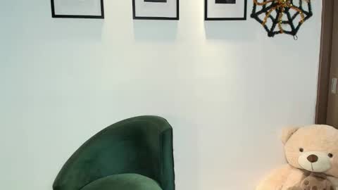 Snapshot of saraevil chatting on November 11, 2025, 4:56 am Sara online show from November 11, 2025, 4:56 am