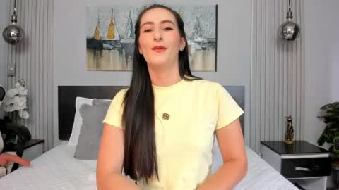 Snapshot of saragomez_1 chatting on June 3, 2026, 1:57 pm Sara Gomez online show from June 3, 2026, 1:57 pm