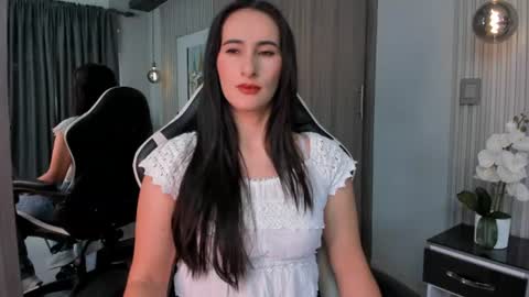 Snapshot of saragomez_1 chatting on June 26, 2026, 12:31 pm Sara Gomez online show from June 26, 2026, 12:31 pm