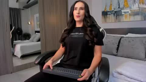 Snapshot of saragomez_1 chatting on July 5, 2026, 12:23 pm Sara Gomez online show from July 5, 2026, 12:23 pm