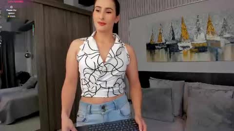 Snapshot of saragomez_1 chatting on August 7, 2026, 1:13 pm Sara Gomez online show from August 7, 2026, 1:13 pm