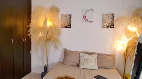 sarah  cinnamon online show from July 16, 2026, 3:51 pm