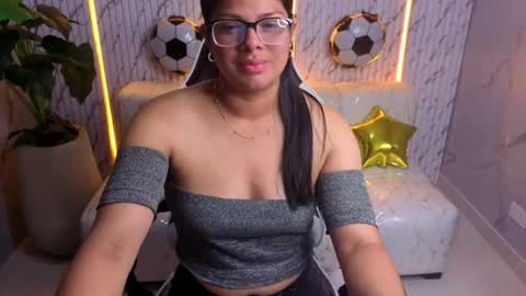 Snapshot of sarah_bay_tx chatting on June 27, 2026, 8:03 pm sarah_bay_tx online show from June 27, 2026, 8:03 pm