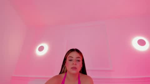 Snapshot of sarah_bonneth chatting on May 5, 2026, 11:51 am Sarah Bonneth online show from May 5, 2026, 11:51 am