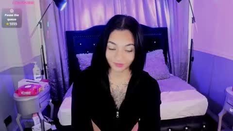 Snapshot of sarah_curtis chatting on January 17, 2026, 10:35 pm Sarah online show from January 17, 2026, 10:35 pm