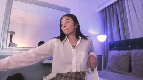 Snapshot of sarah_curtis chatting on February 20, 2026, 6:19 am Sarah online show from February 20, 2026, 6:19 am