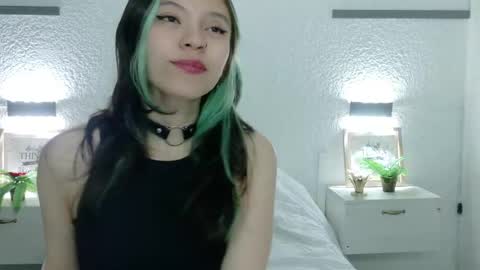 Snapshot of sarah_cute028 chatting on May 28, 2026, 1:19 pm Sarah online show from May 28, 2026, 1:19 pm