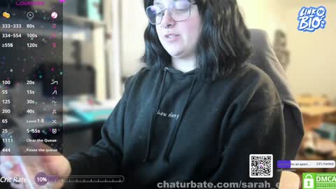 Snapshot of sarah_e_xx chatting on December 10, 2024, 1:11 am Sarah online show from December 10, 2024, 1:11 am