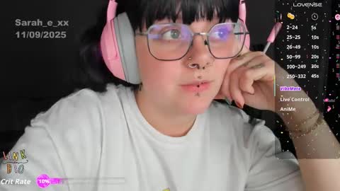 Snapshot of sarah_e_xx chatting on November 10, 2025, 1:48 am Sarah online show from November 10, 2025, 1:48 am