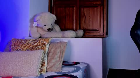 Snapshot of sarah_montale chatting on February 6, 2025, 2:44 am Sarah Independent model online show from February 6, 2025, 2:44 am