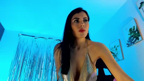 INSTAGRAM...sarah22 p online show from January 5, 2025, 12:52 am