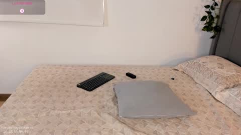 Snapshot of sarah_rayy chatting on March 11, 2025, 10:31 pm sarah_rayy online show from March 11, 2025, 10:31 pm