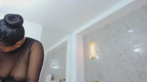 Snapshot of sarah_sanz chatting on November 11, 2025, 12:16 pm sarah online show from November 11, 2025, 12:16 pm