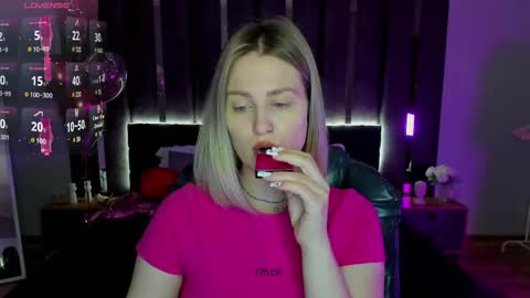 Sarah online show from March 2, 2025, 1:04 am