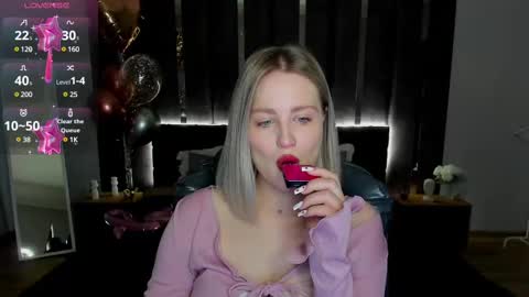 Sarah online show from March 7, 2025, 1:09 am