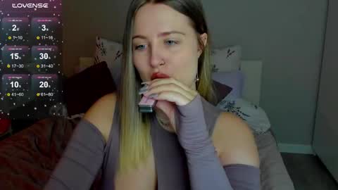 Sarah online show from October 13, 2025, 12:21 am