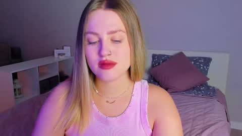 Sarah online show from November 2, 2025, 12:46 am