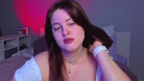 Sarah online show from July 7, 2026, 10:36 pm