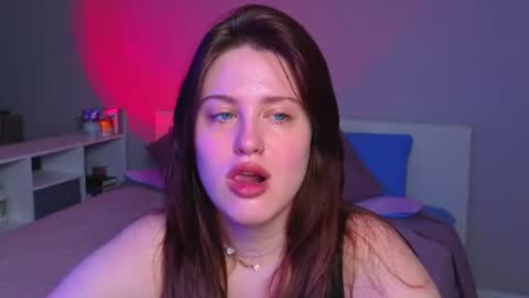 Sarah online show from July 18, 2026, 10:35 pm