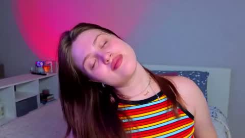 Sarah online show from August 4, 2026, 11:51 pm