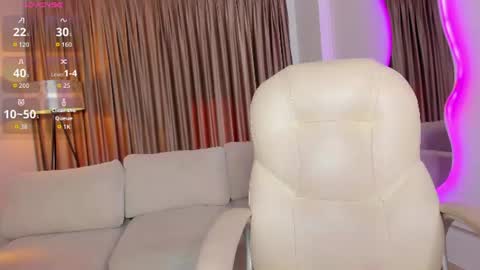Snapshot of sarah_stonne_ chatting on July 20, 2026, 9:50 pm Sarah online show from July 20, 2026, 9:50 pm