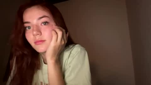 Snapshot of sarah_swtt chatting on January 4, 2025, 4:44 am - next broadcast 28 nov 7 pm Col online show from January 4, 2025, 4:44 am