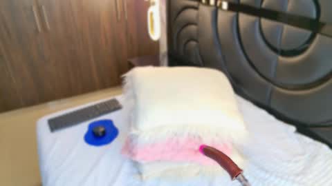 Sarah online show from February 26, 2025, 2:25 pm