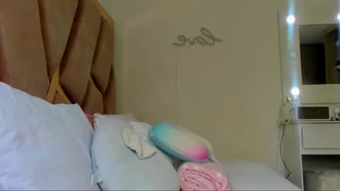 Snapshot of sarahhensoon chatting on November 19, 2025, 5:13 pm sarahhensoon online show from November 19, 2025, 5:13 pm