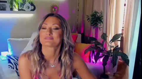 Divine Sarah NONUDE model online show from June 29, 2026, 7:25 am