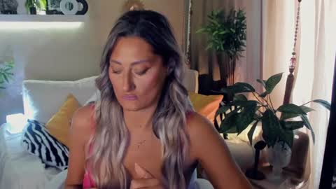 Divine Sarah NONUDE model online show from July 28, 2026, 6:09 am