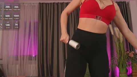 Sarahjadore online show from November 30, 2025, 7:40 pm