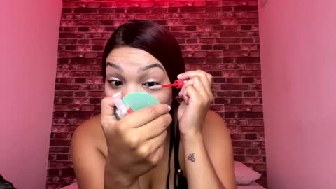 Snapshot of sarahjenkinx chatting on June 5, 2026, 12:22 pm Sarah Jenkin online show from June 5, 2026, 12:22 pm