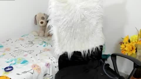 Snapshot of sarahlovexxv chatting on March 3, 2026, 8:53 am Sarah online show from March 3, 2026, 8:53 am