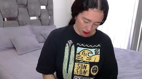 Lia online show from September 9, 2025, 7:57 pm