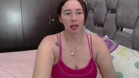 Snapshot of sarahott_1 chatting on June 9, 2026, 4:40 pm Lia online show from June 9, 2026, 4:40 pm