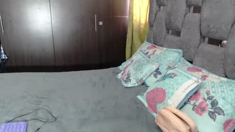 Lia online show from July 19, 2026, 3:05 pm
