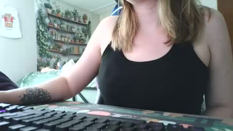 Snapshot of sarahpmummy chatting on May 30, 2026, 7:55 pm Sarah online show from May 30, 2026, 7:55 pm