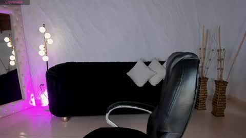Snapshot of sarahrhodes_ chatting on May 31, 2026, 11:39 am Sarah Rhodes online show from May 31, 2026, 11:39 am