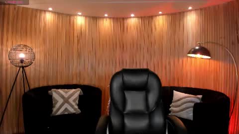 Snapshot of sarahrhodes_ chatting on July 14, 2026, 11:49 am Sarah Rhodes online show from July 14, 2026, 11:49 am