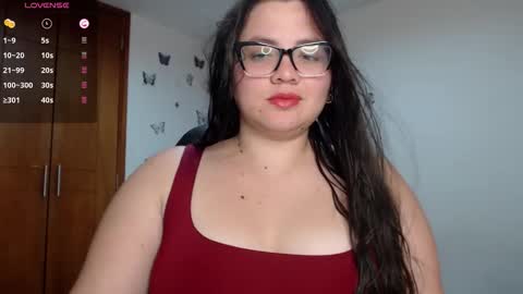 Snapshot of sarahros1 chatting on September 23, 2025, 3:20 am Sarah online show from September 23, 2025, 3:20 am