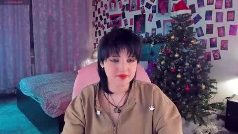 Snapshot of sarahshelby chatting on December 15, 2025, 3:05 pm Sarah online show from December 15, 2025, 3:05 pm