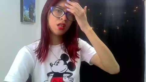 Snapshot of sarahsmitt chatting on February 20, 2025, 9:42 pm Sarah online show from February 20, 2025, 9:42 pm