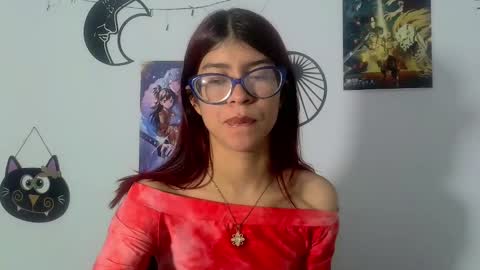 Snapshot of sarahsmitt chatting on March 2, 2025, 7:02 pm Sarah online show from March 2, 2025, 7:02 pm