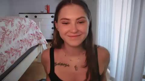 SarahxOliver online show from August 7, 2026, 3:36 pm