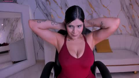 Sarah  independent model online show from May 15, 2026, 4:08 am