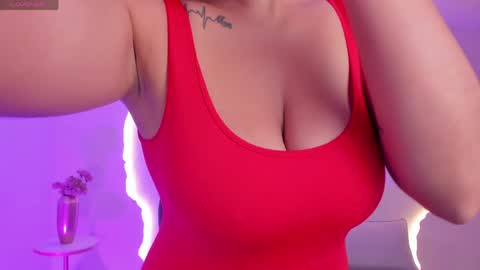 Sarah  independent model online show from June 8, 2026, 12:03 am