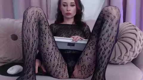  Sarai  online show from September 13, 2025, 8:41 pm