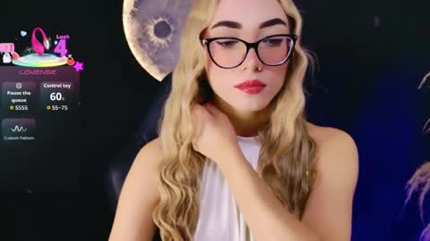 Snapshot of sarajonesxxx chatting on June 6, 2026, 2:00 pm Sara jones online show from June 6, 2026, 2:00 pm