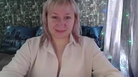 Snapshot of sarakatherin chatting on February 3, 2025, 8:35 am Sara online show from February 3, 2025, 8:35 am