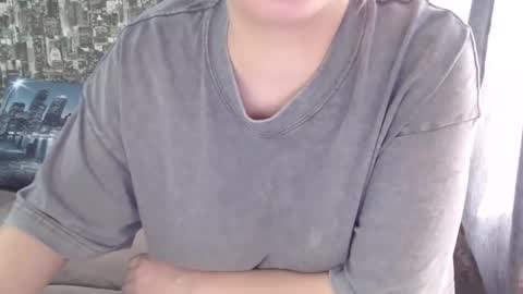 Snapshot of sarakatherin chatting on February 4, 2025, 9:07 am Sara online show from February 4, 2025, 9:07 am